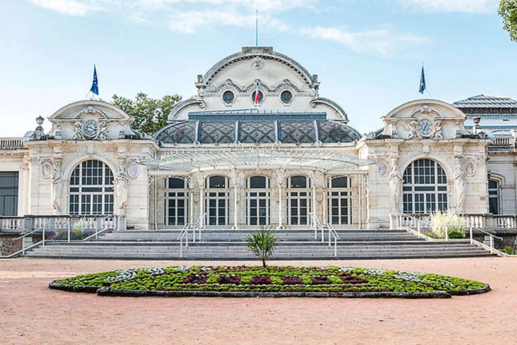 Kyriad Restaurant Centre SPA Vichy