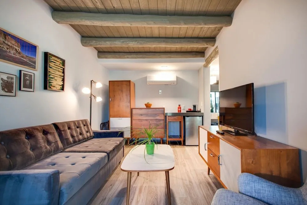El Vado Motel