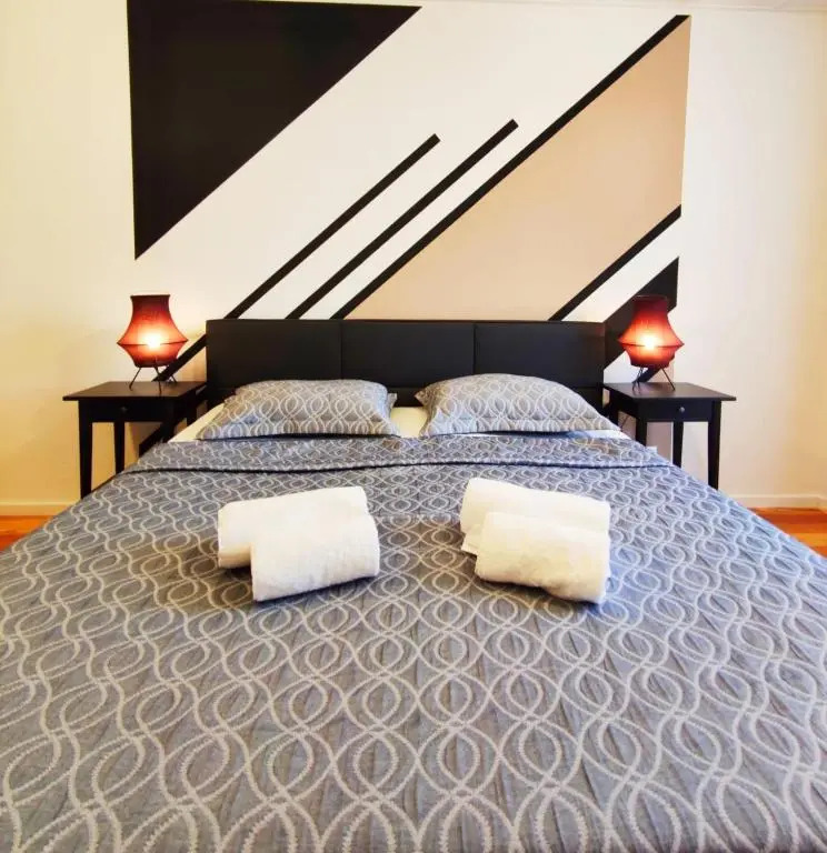 Exclusive Suite South Central