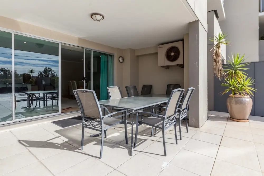 Scirocco, Unit 1/23 Tomaree Street