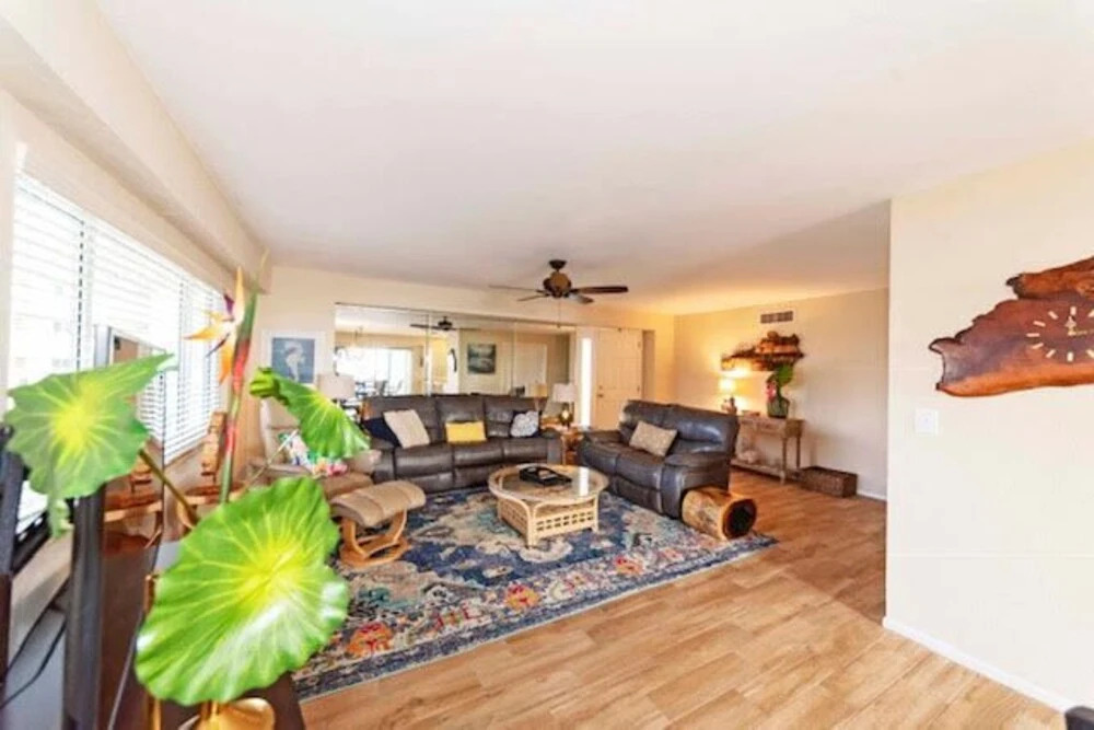 Jamaica Royale - 302 - 2 Br Condo