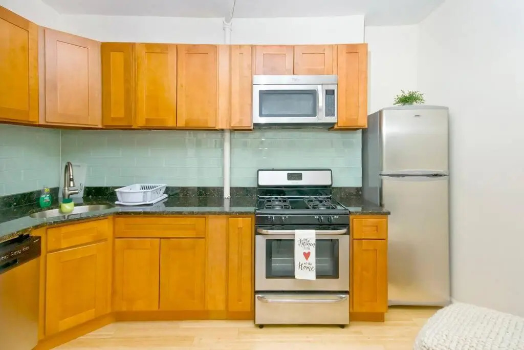 102-1a Best Value 2BR Apt Near Central Park