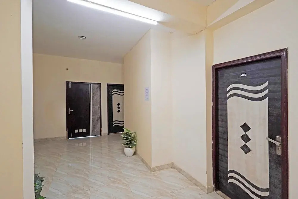 FabHotel MVR Stay 116