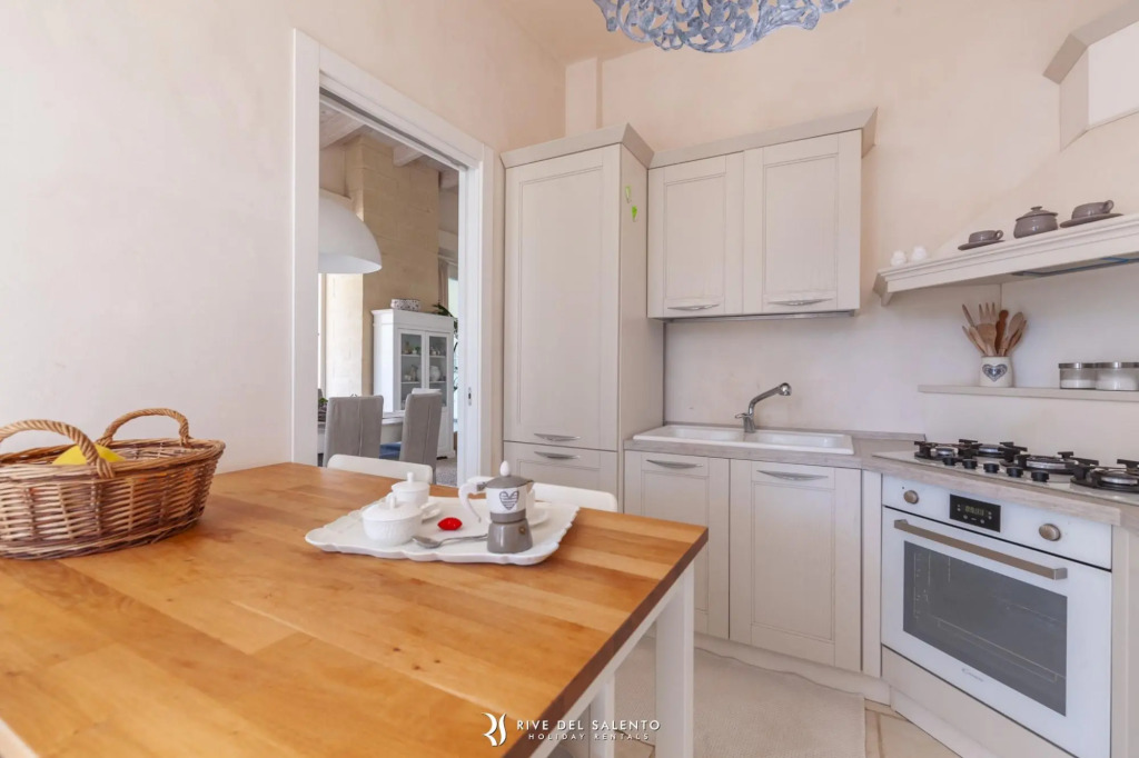 Ground floor apartment in Villa Reginella, with shared swimming pool in Lecce-Reginella Padronale