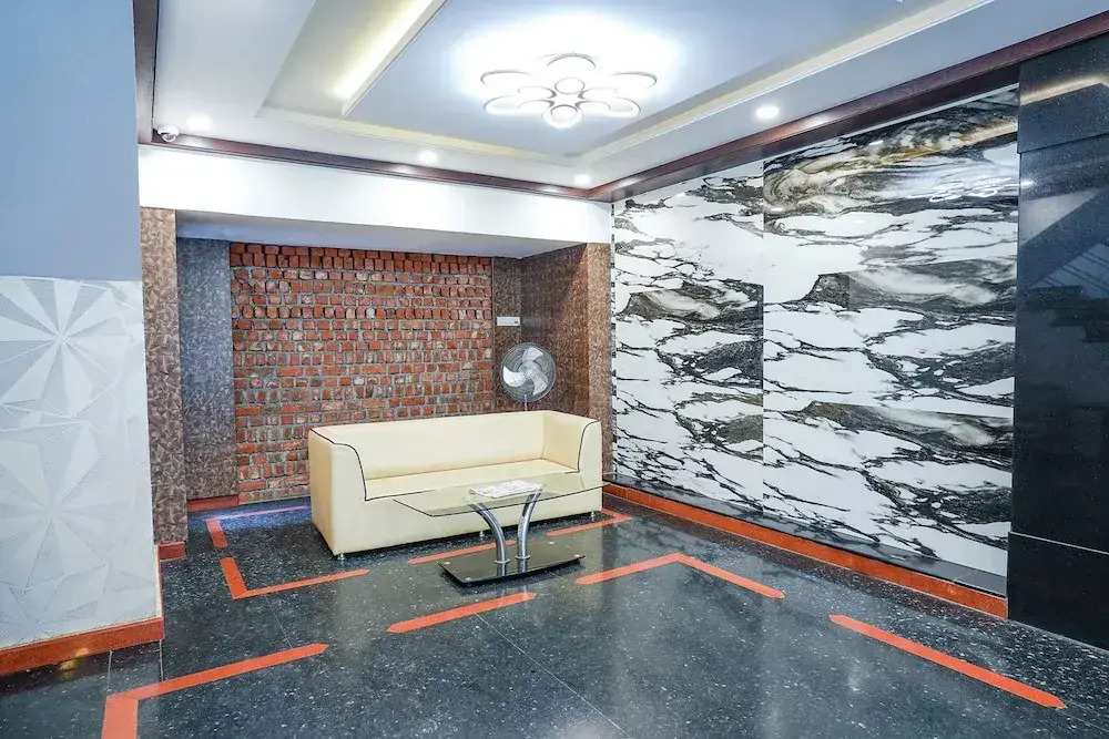 Hotel Savi Inn