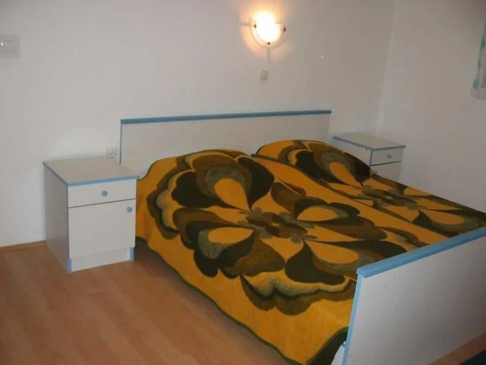Beach Heaven Apartments