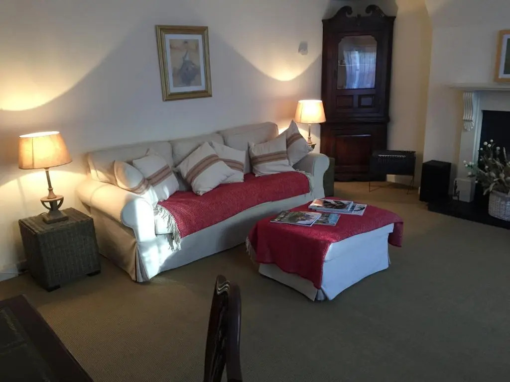 Super Spacious Regency Flat with Parking