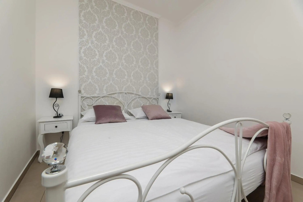 APARTMAN BORGO MARINA - by the sea