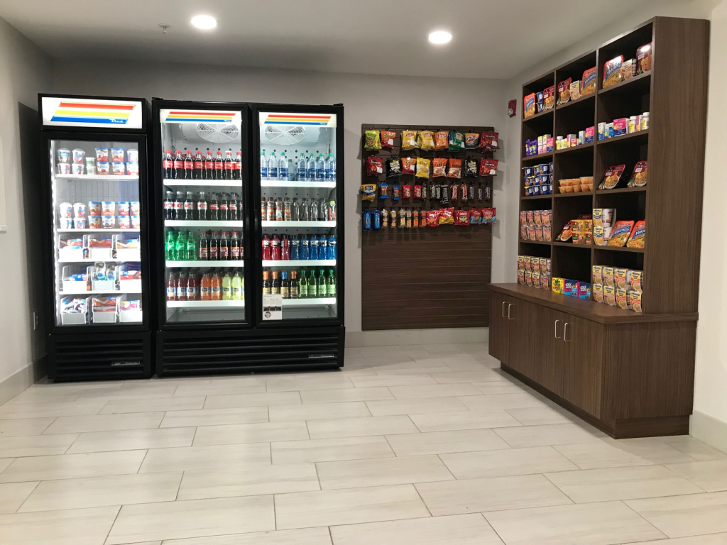 Holiday Inn Express & Suites Quincy I-10 by IHG