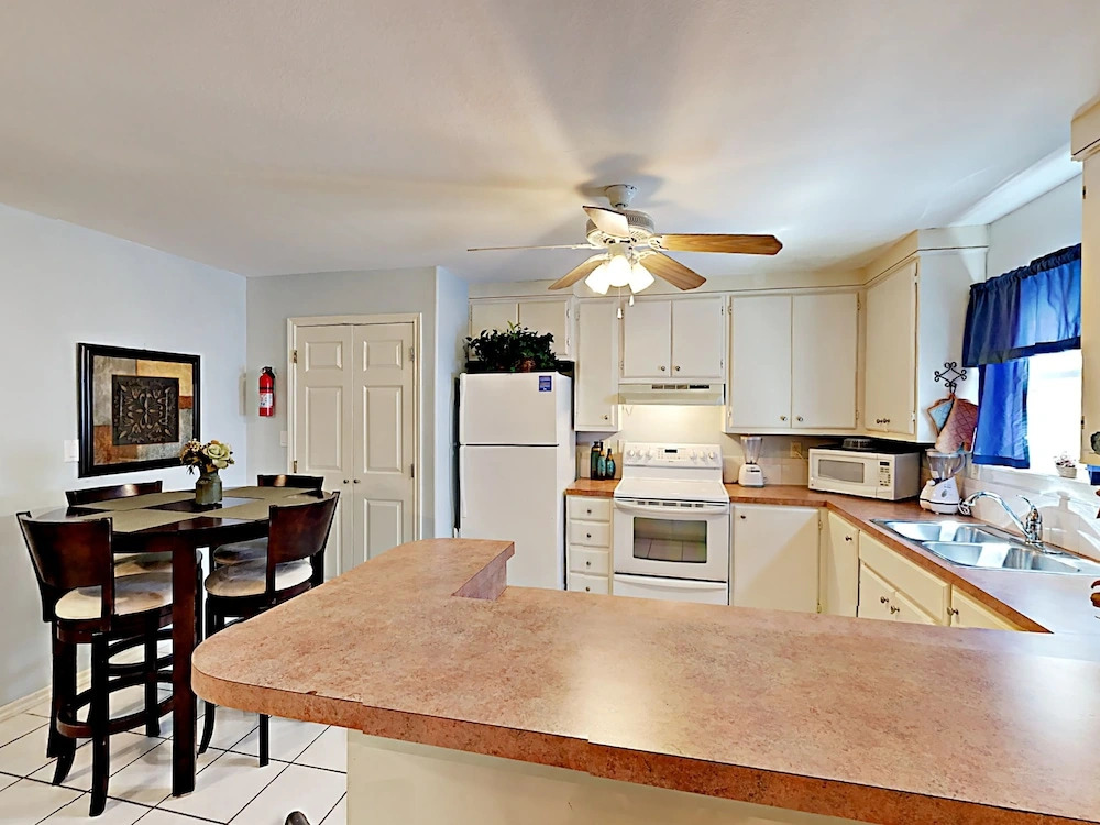 108 E Whiting St Duplex