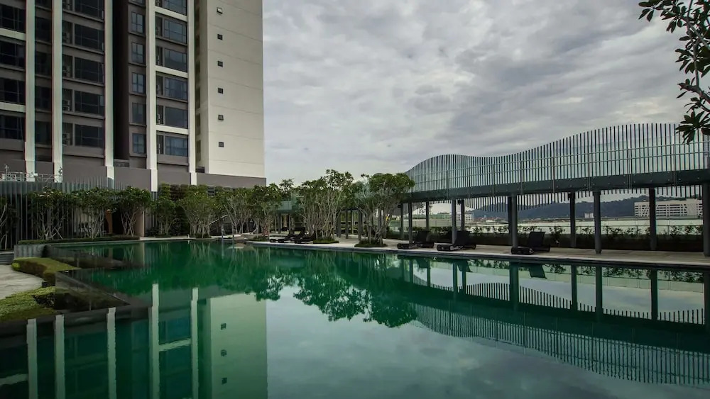 Dashing 1BR Next To Surian MRT 18