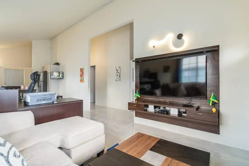 Escape to Paradise Brand New Bungalow with Ocean View in Discovery Bay 1