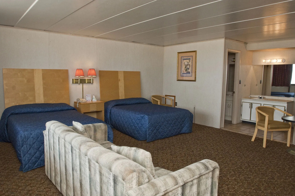 Rideau Oceanfront Motel