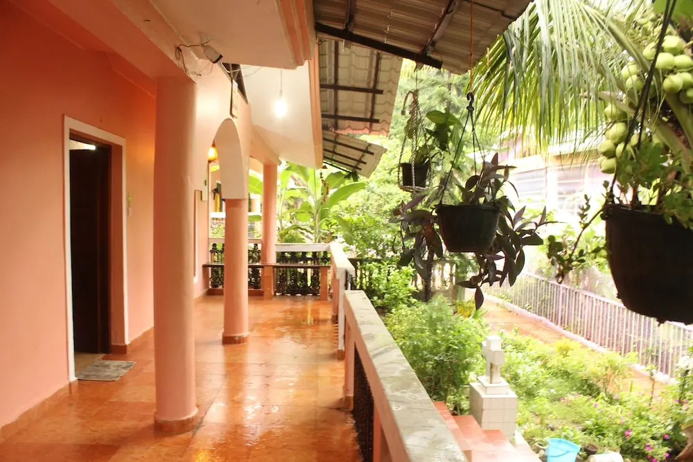 OYO 9289 Home Portuguese 3 BHK Villa Vagator