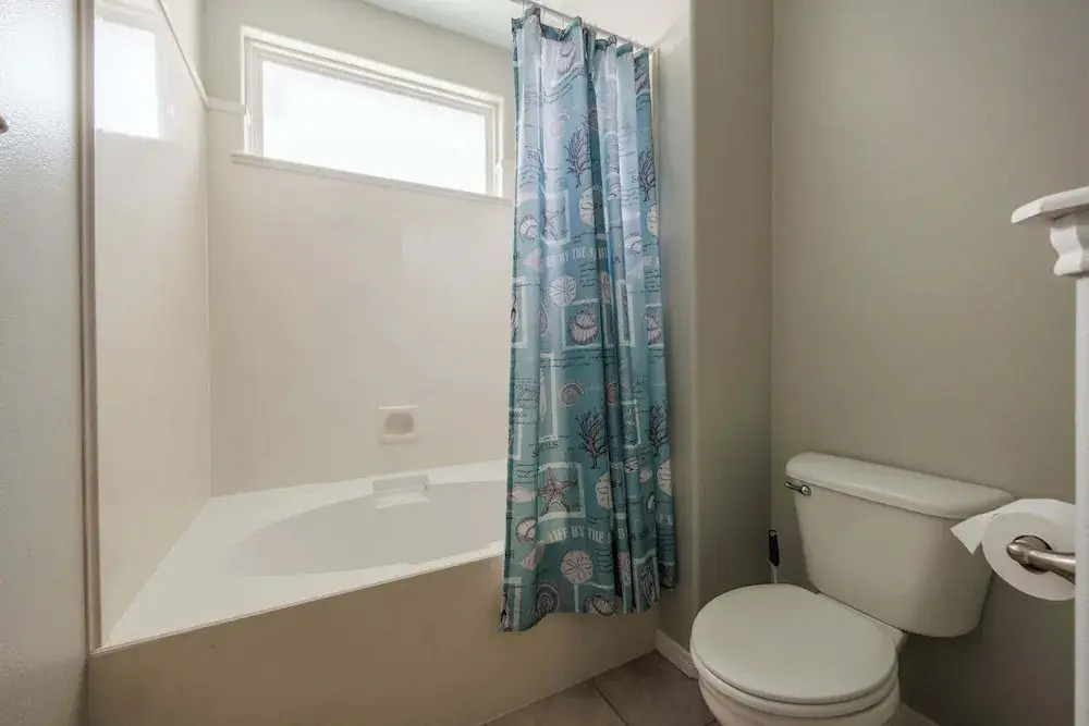 Comfy 3 Bedroom Pets Sleeps 8