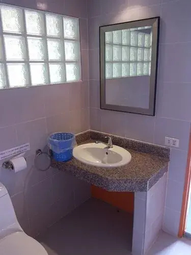 Baan Phil Guest House