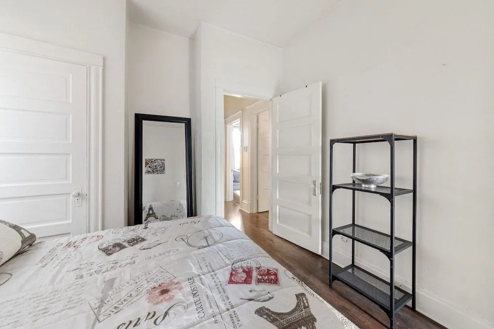 The Dobbs Manor 3 Bedroom Duplex by Redawning