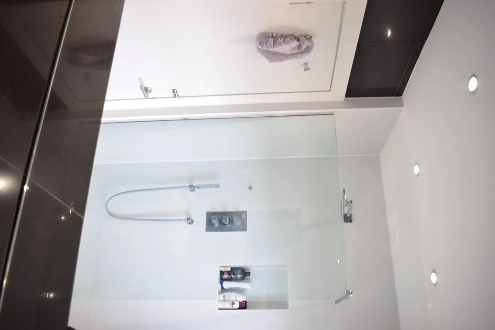 2 Bedroom Apartment In Hammersmith Grove