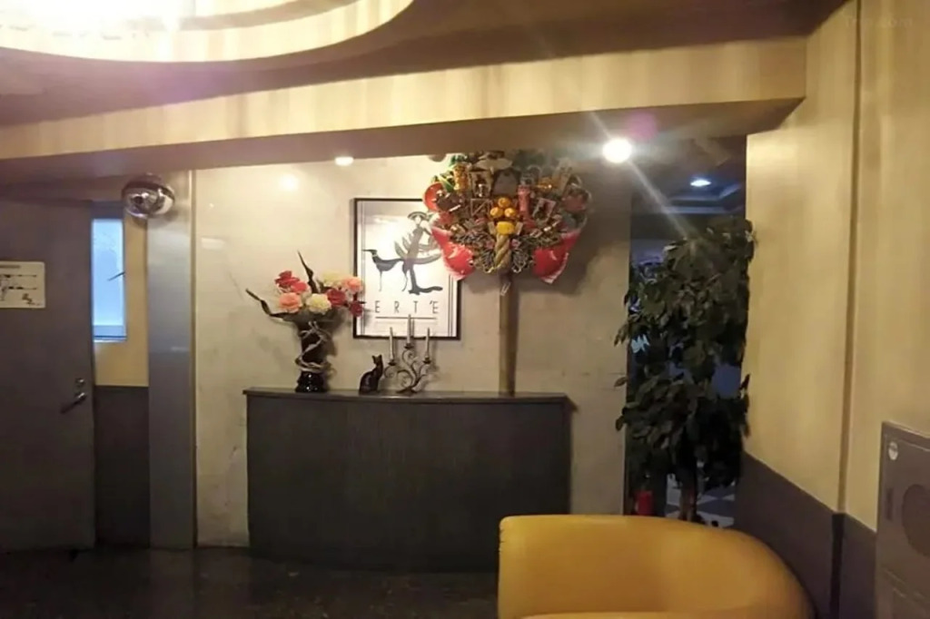Hotel Sting