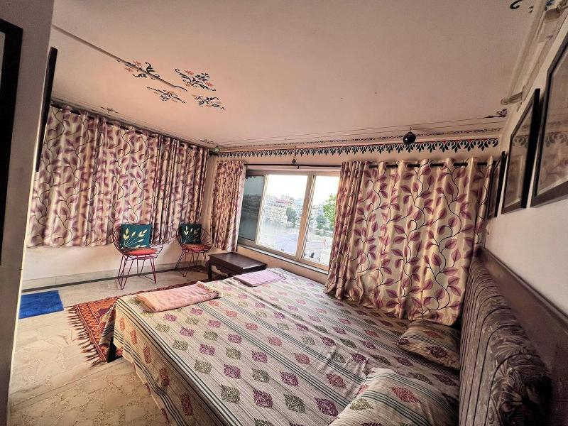 Nukkad Guest House Near Lake Pichola