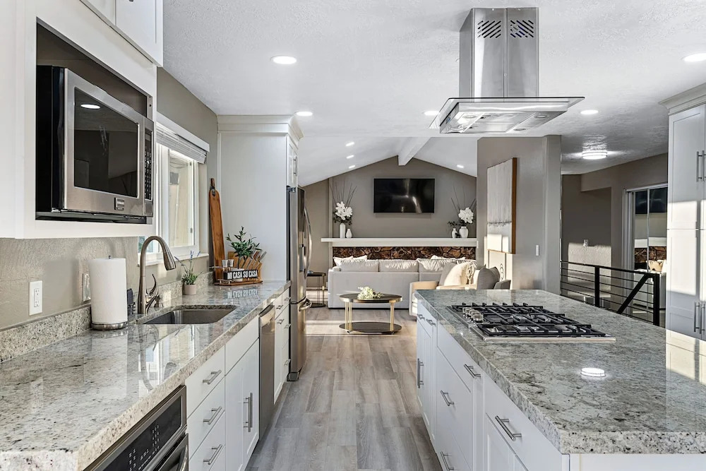Millcreek Villa- Scenic Fun & Games Getaway! home