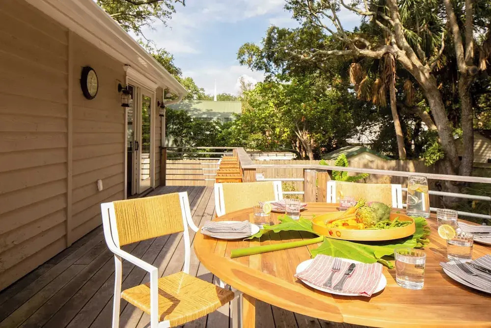 Palmetto by Avantstay Gorgeous Character Home w/ Pool, Sun Room & Pool Table!