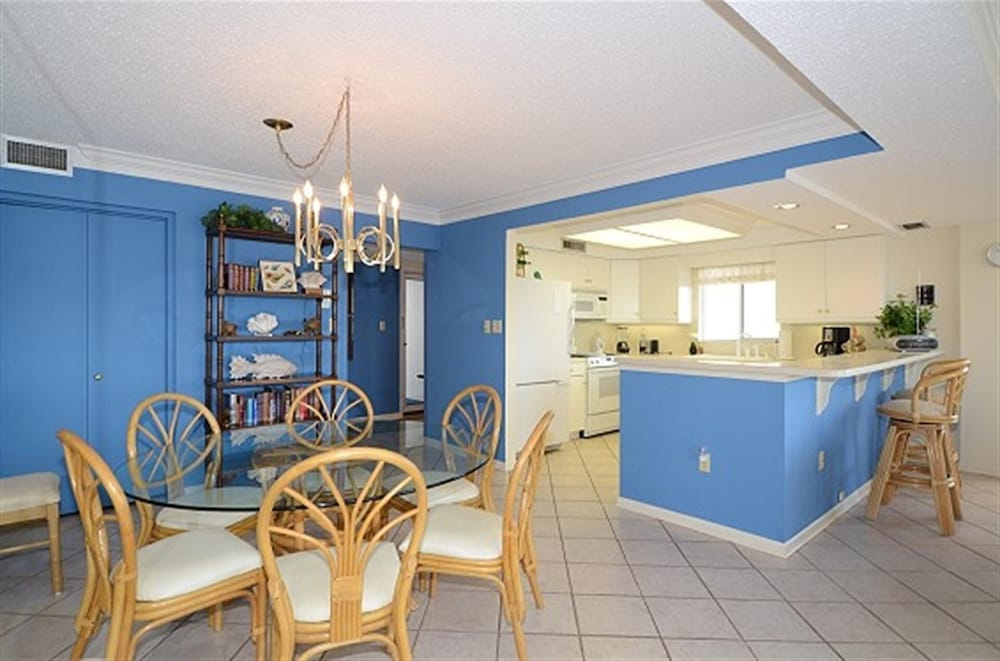 Shoreline Towers 3116 3 Bedroom Condo