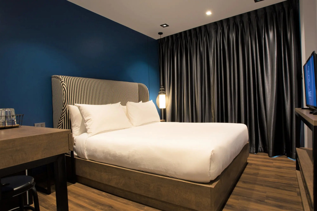 FuramaXclusive Pratunam Park Hotel