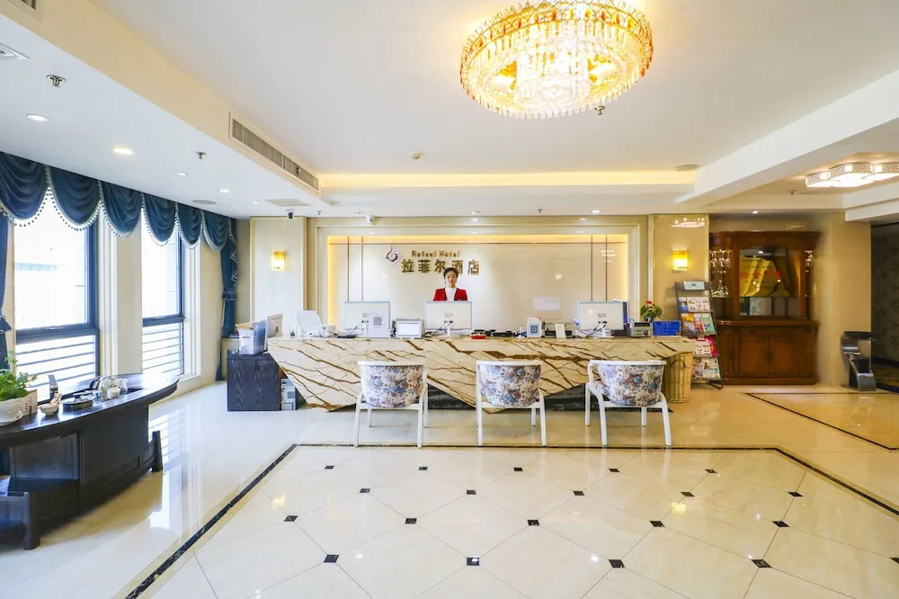 Rafael Hotel