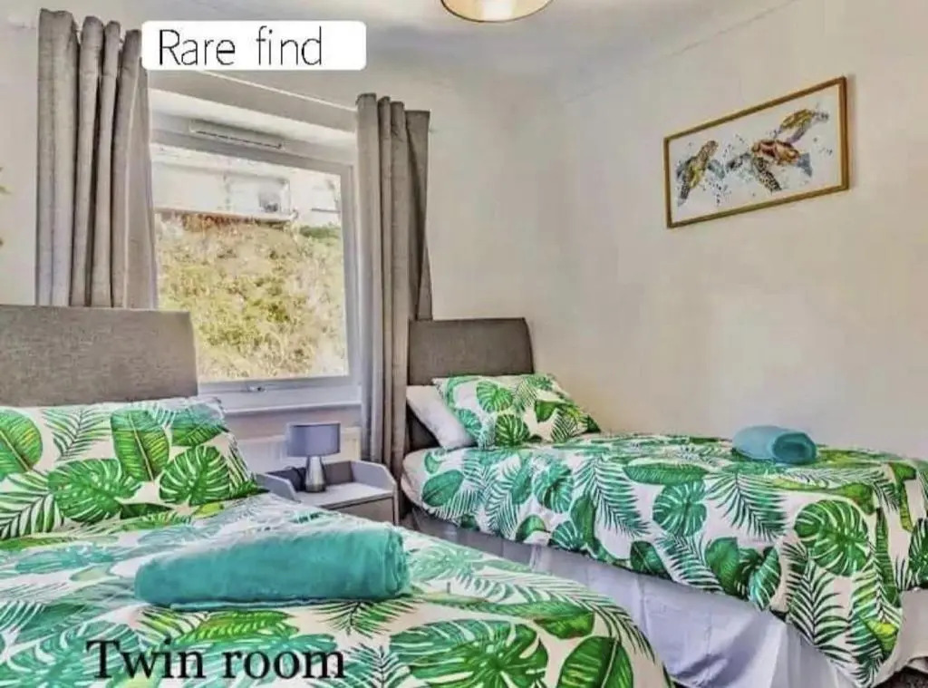 Lovely Apartment 1 King 4 Single Beds