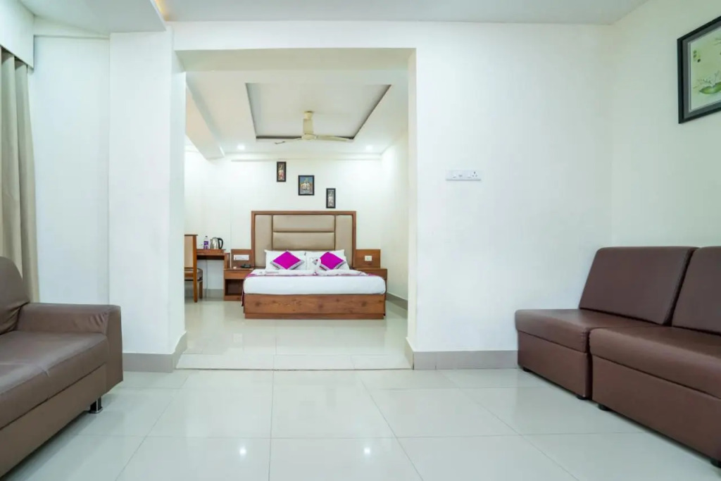 Nexstay Crystal Residency