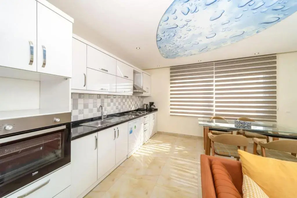 Spacious Apartment with Sea View in Alanya