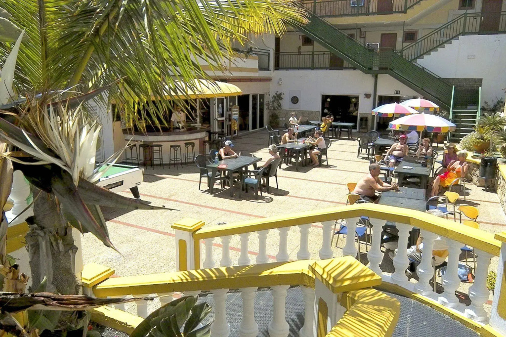 Caleta Garden