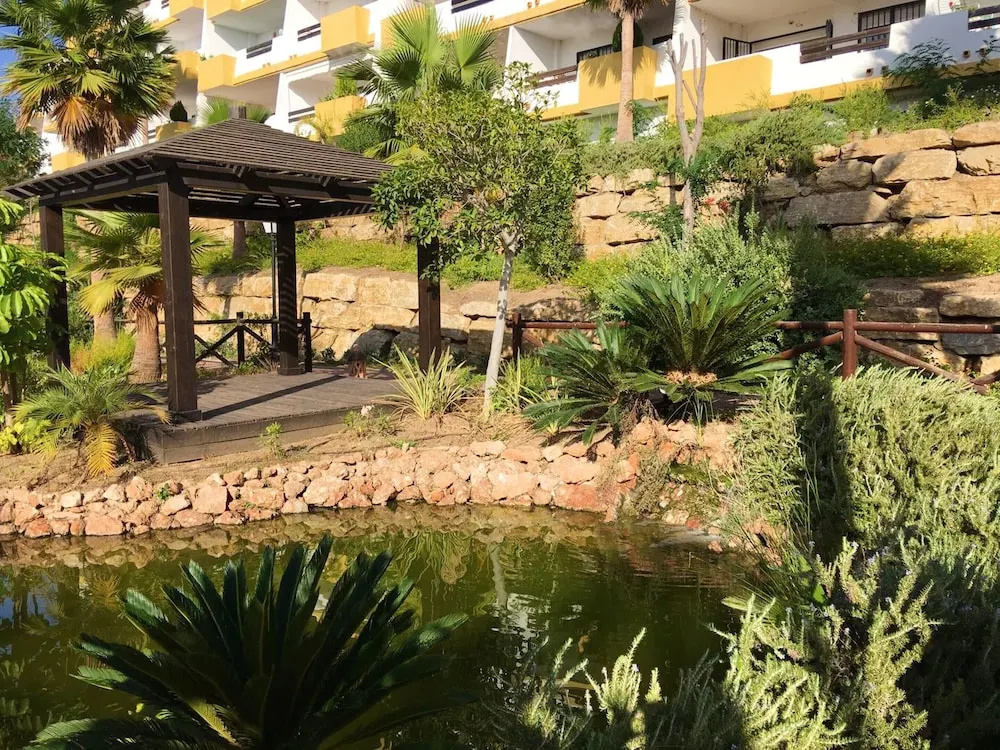 Apartment With 2 Bedrooms in Cala de Mijas, With Wonderful sea View, P