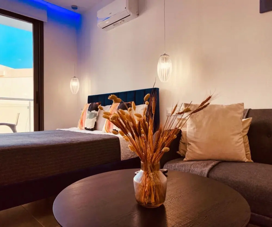 Phaedrus Living Seaside Luxury Flat Athina 118