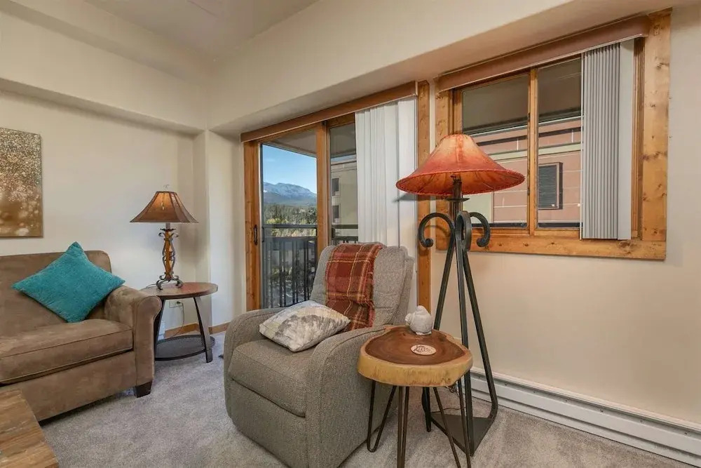 Comfortable 2-Bedroom Village At Breckenridge Condo