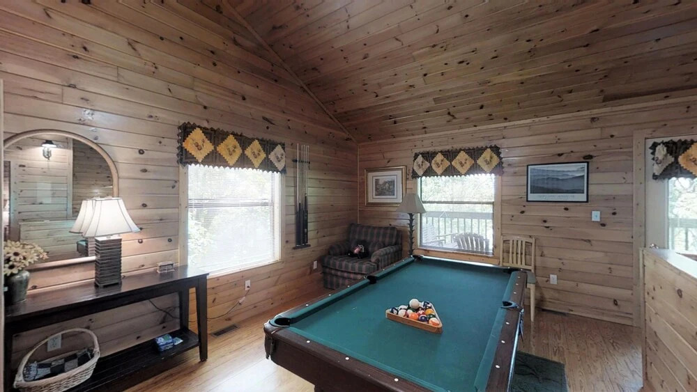 Bearly Visible - 2 Br Cabin