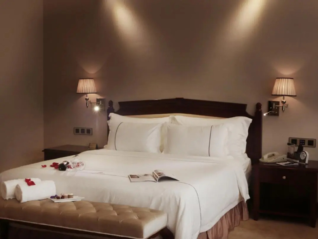 Junyi Hotel