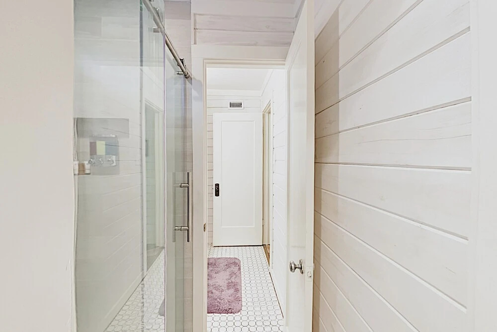 Updated West North Inn, Walk To Schlitterbahn 3 Bedroom Home