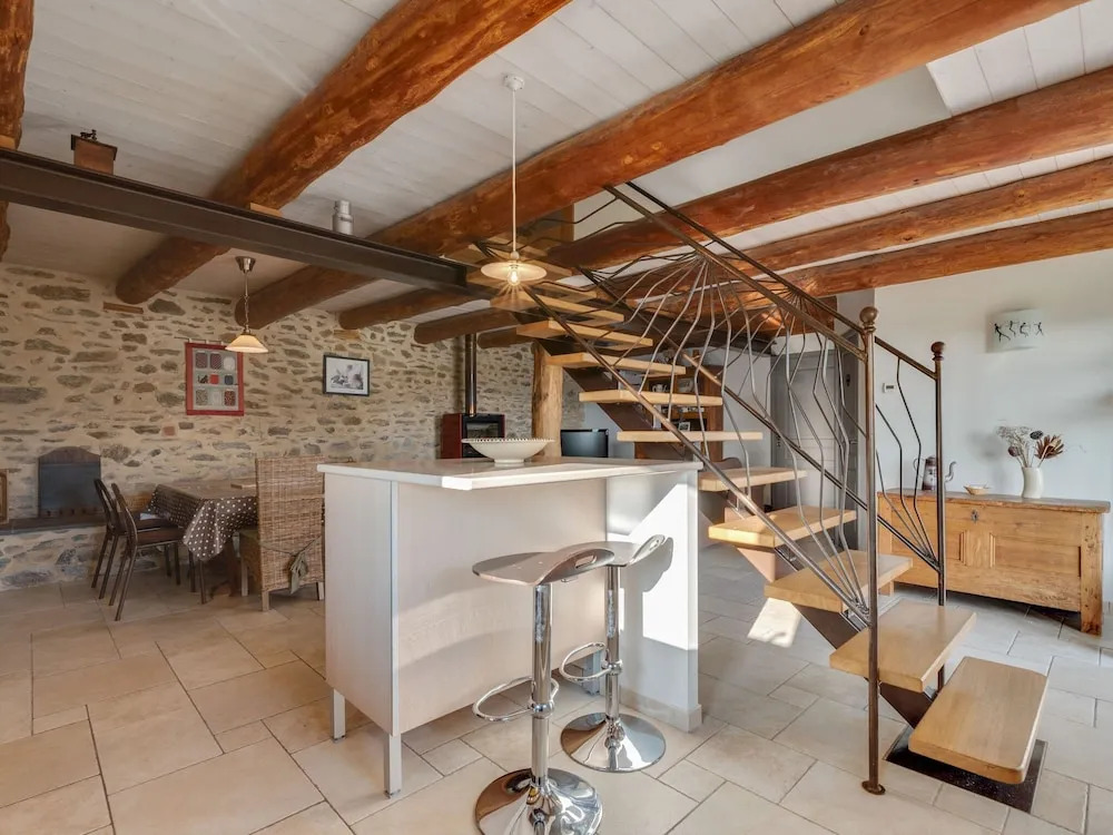 Holiday Home Saint-Beauzire near Pauillac Castle