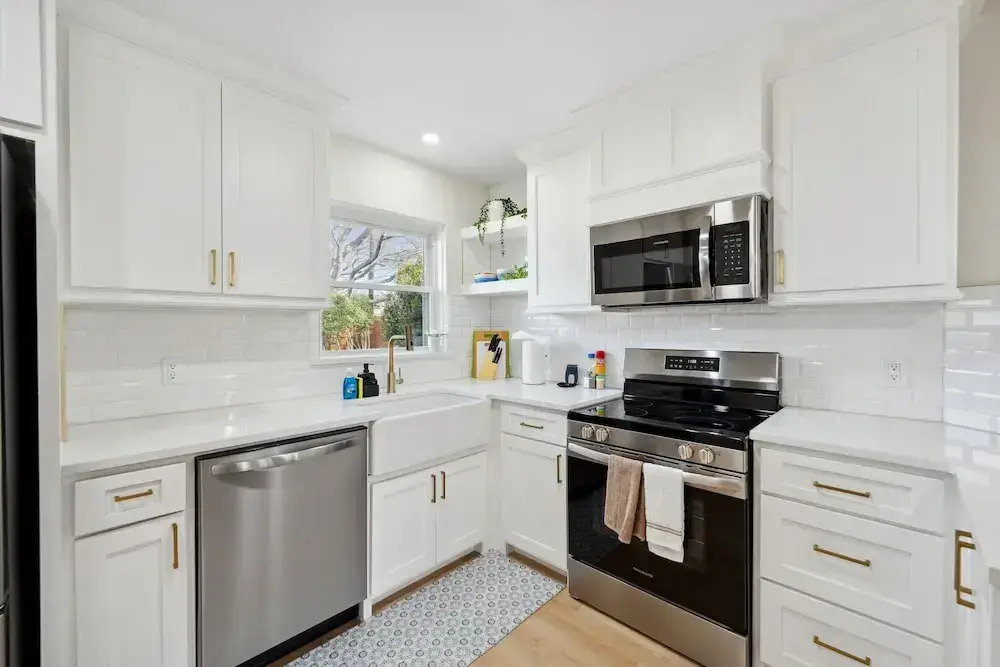Misha: 434 Marilu Street, Richardson