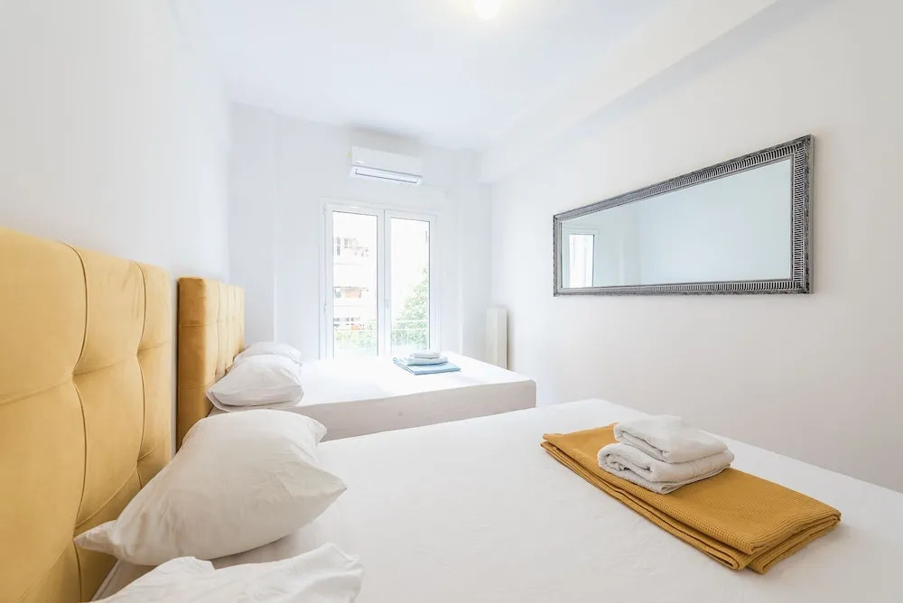 Athens Crystal Suites Apartments