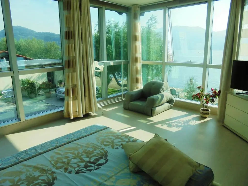 Dock House