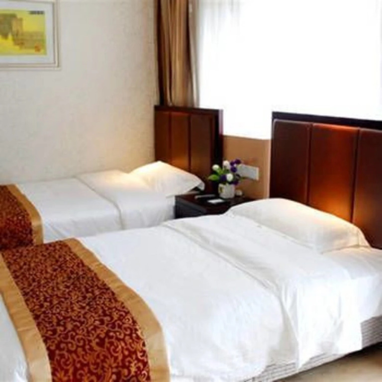 Tairui Fashion Hotel