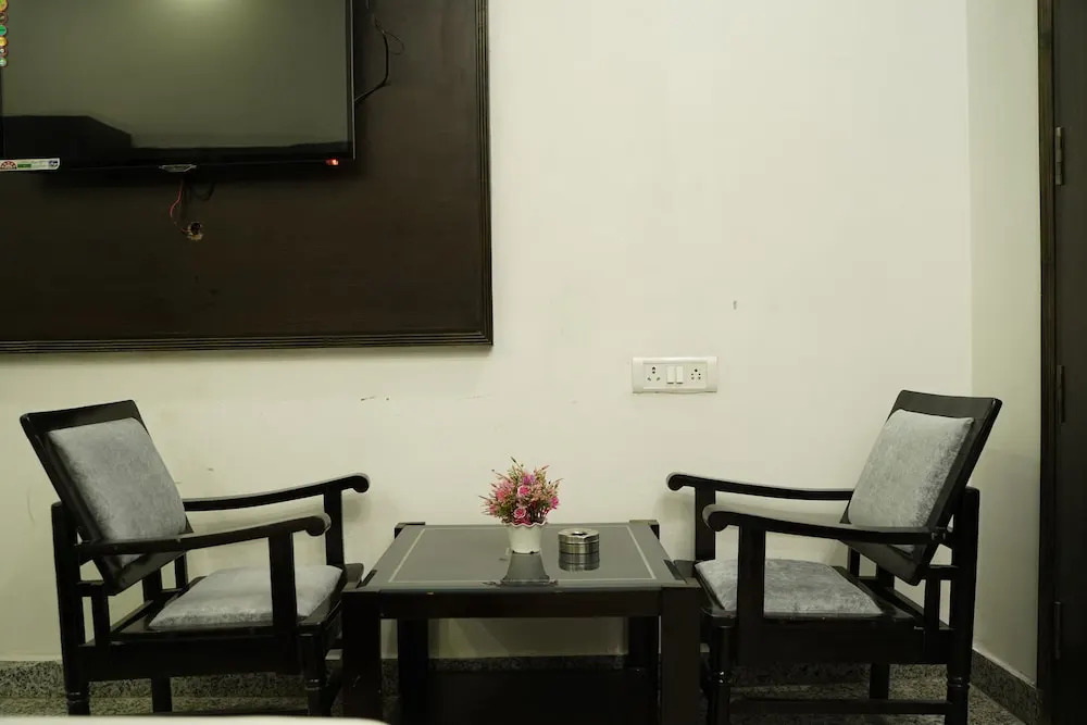Hotel Anand Empire Near New Delhi Railway Station