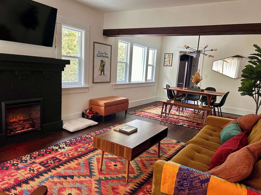 Charming Craftsman - Beach Close