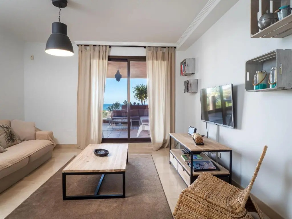 2130-Amazing 2 bedrooms with terrace sea view