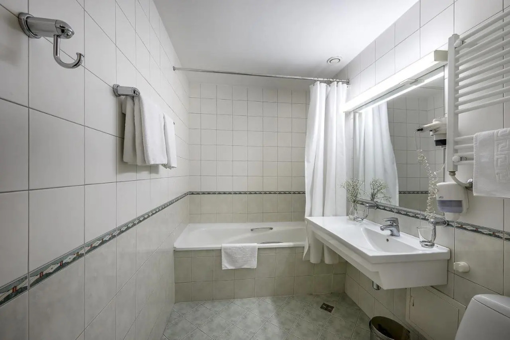 Grata by Centrum Hotels