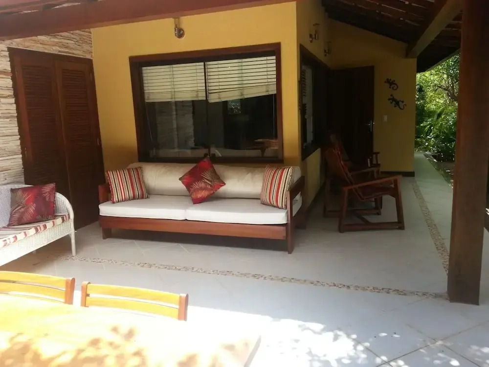 Casa em Condomínio Prox a R das Pedras