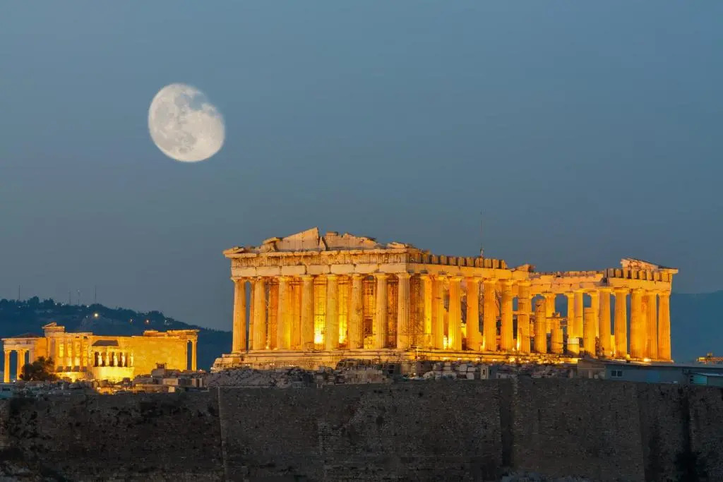 Luxurious mini suite in Athens center